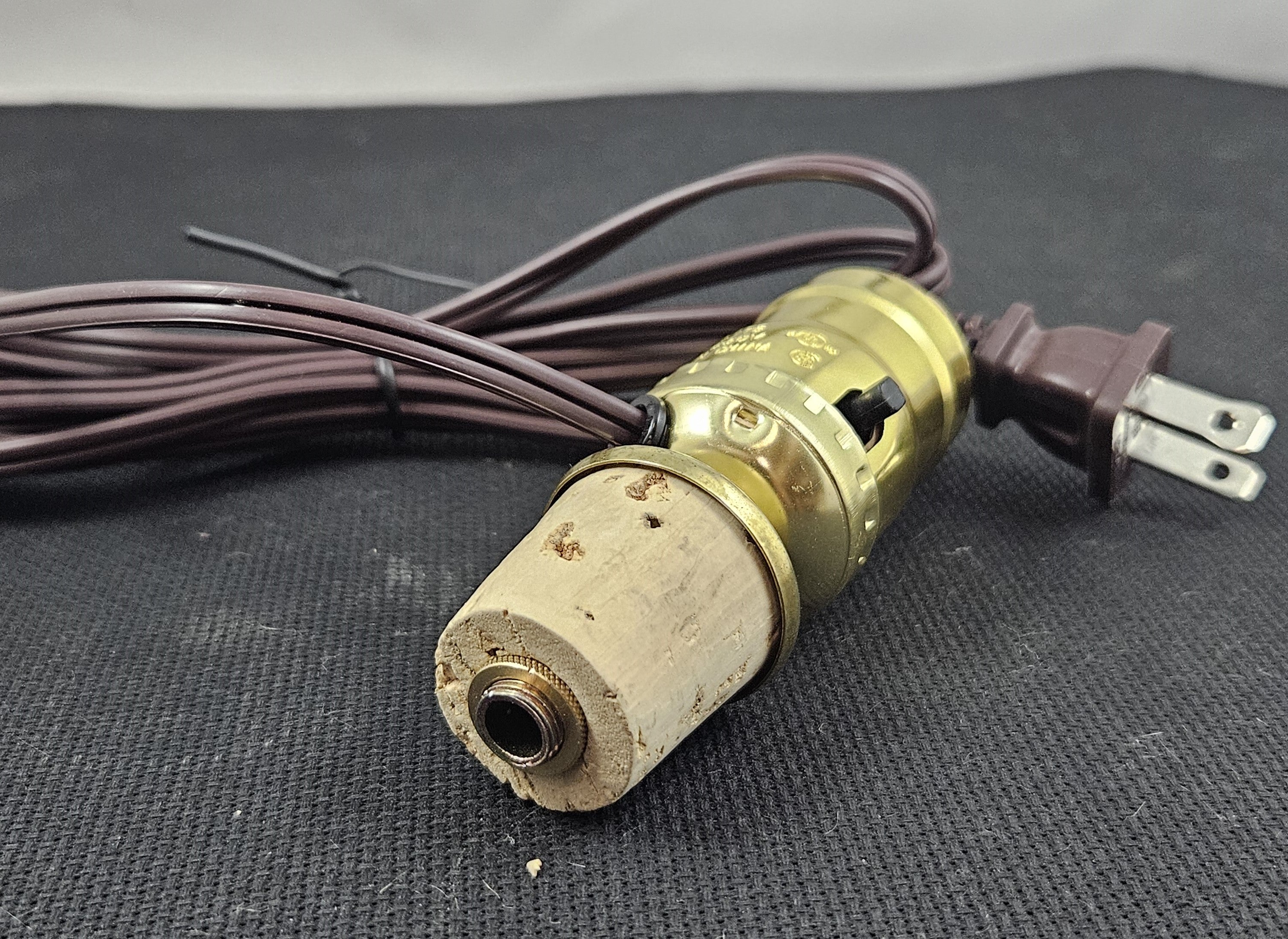 60 Second Make-A-Lamp Kit with 1-1/4" Cork Adapter