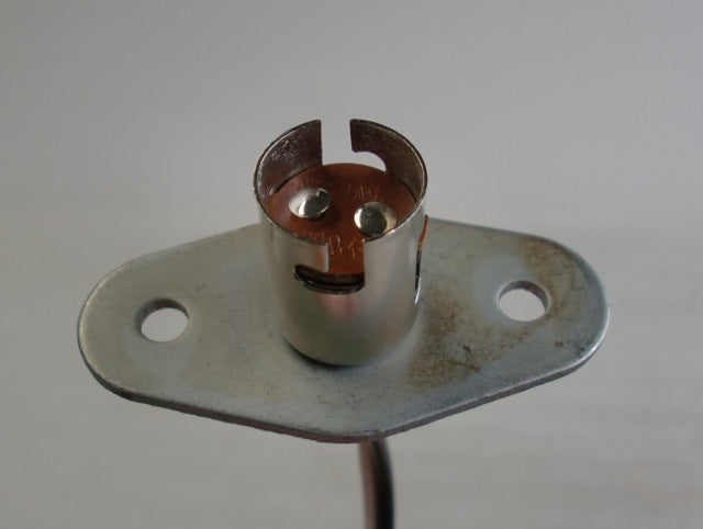 Bayonet Double Contact Base Socket with Mount