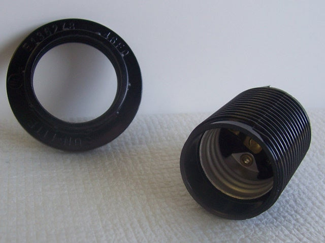 Bakelite Threaded Socket with Ring and 1/8 IP Hickey