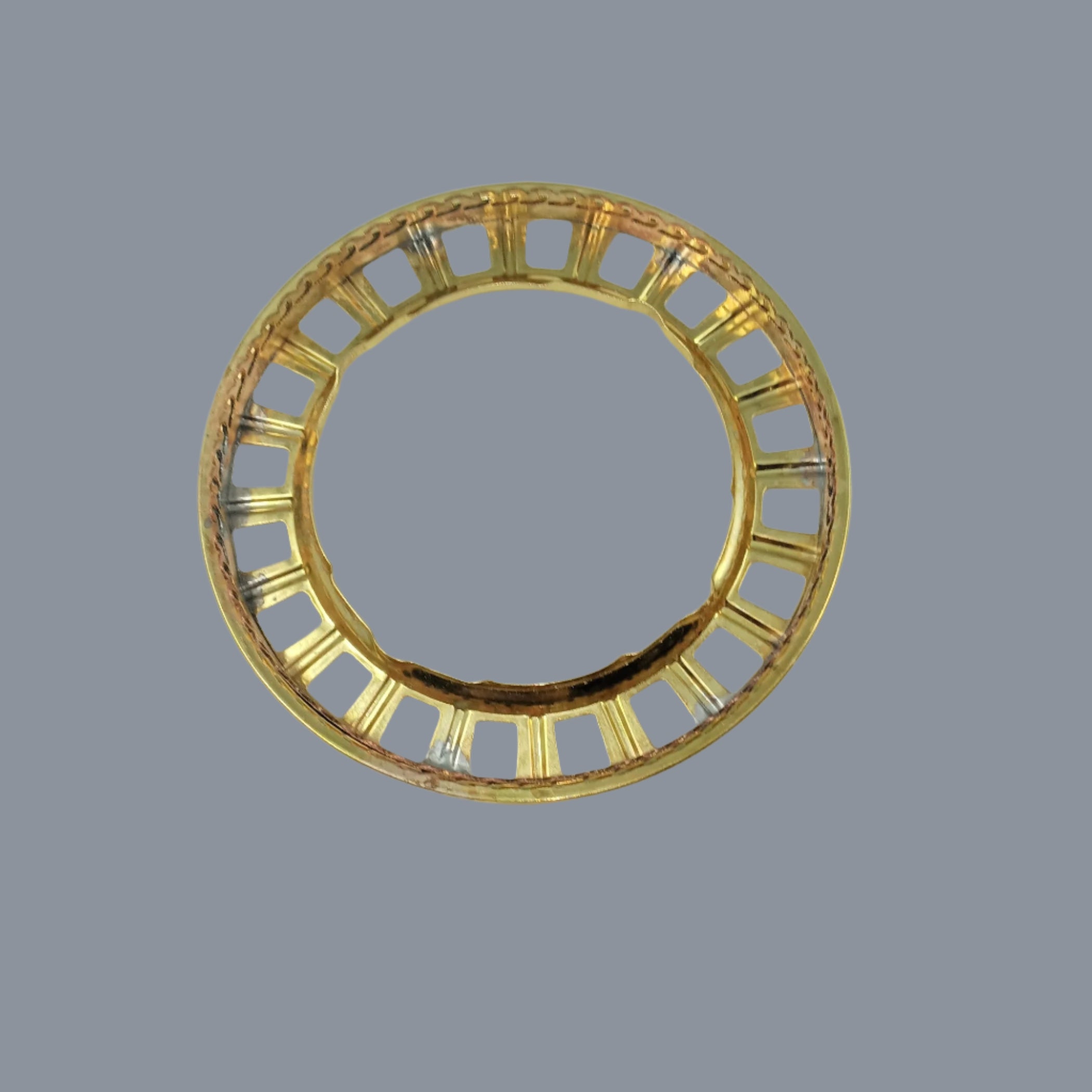 4" Brass Ball Shade Holder with an Inside Diameter of 2-7/8" (see description)