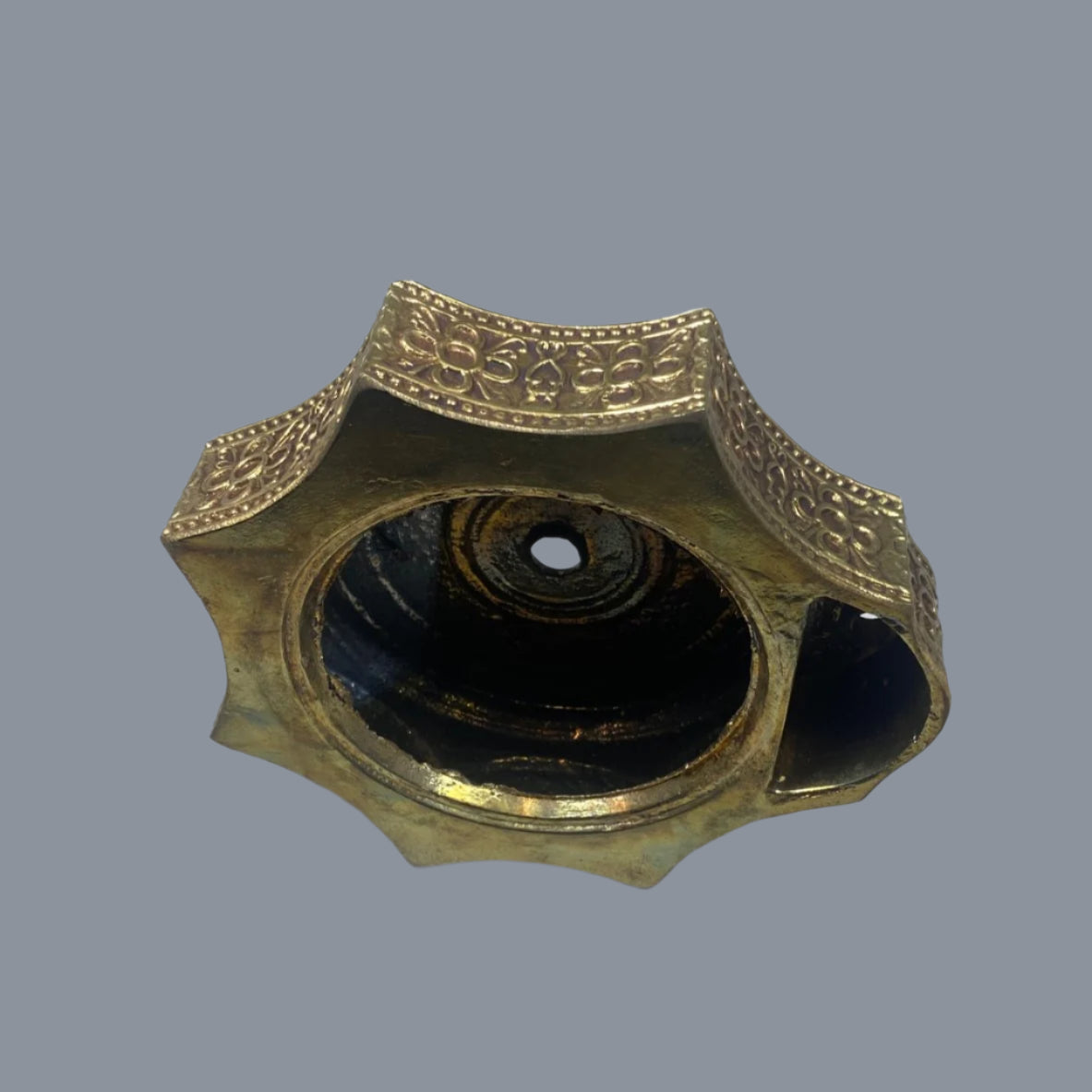 Figurative white metal base - 4" Insert, 1-5/8 Tall, 6" across base (ONLY 6 LEFT)