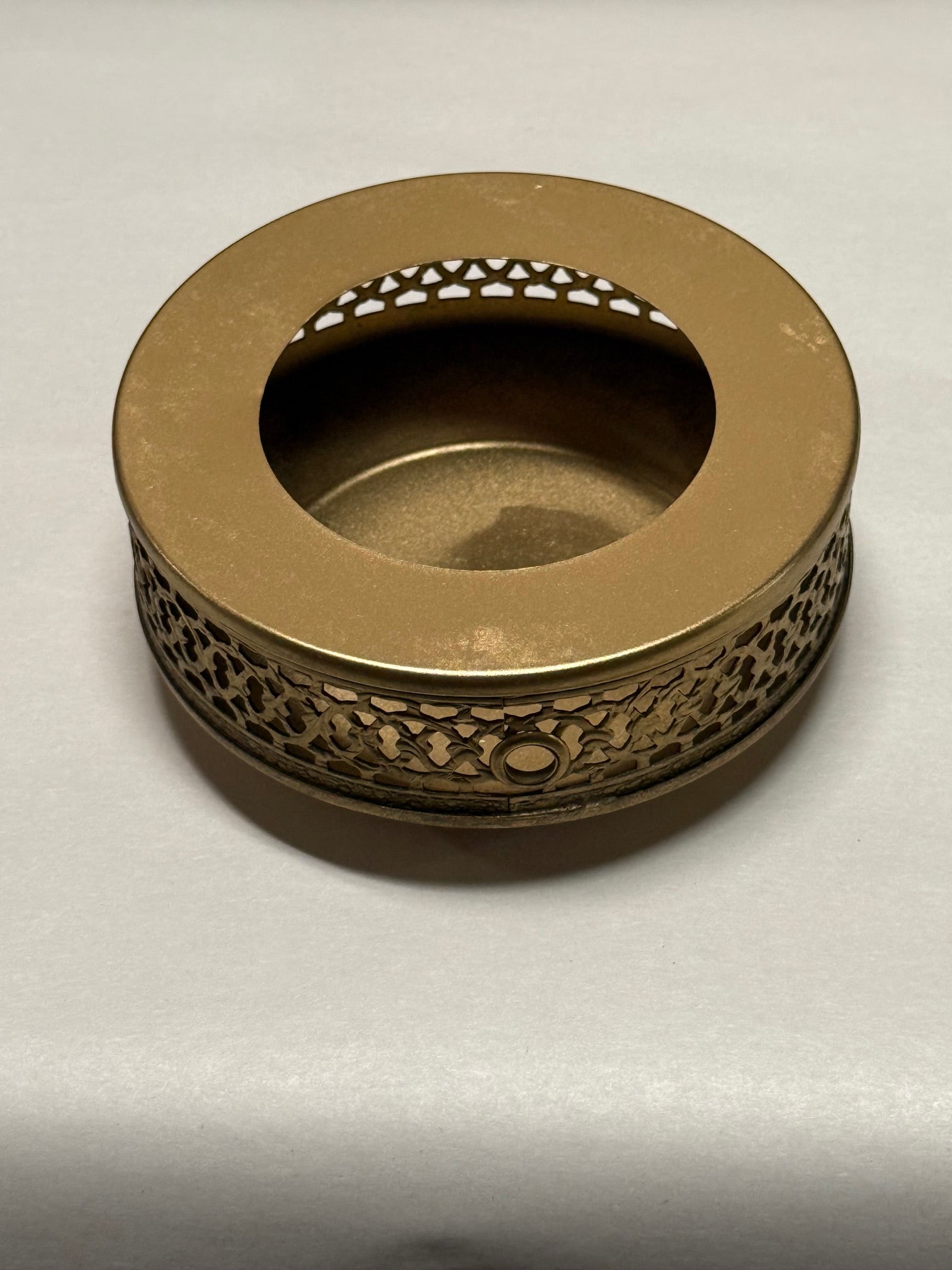 3 "Top - 1-3/4 Ht. Steel Brass Plated Base - Bottom Diameter "4-1/2