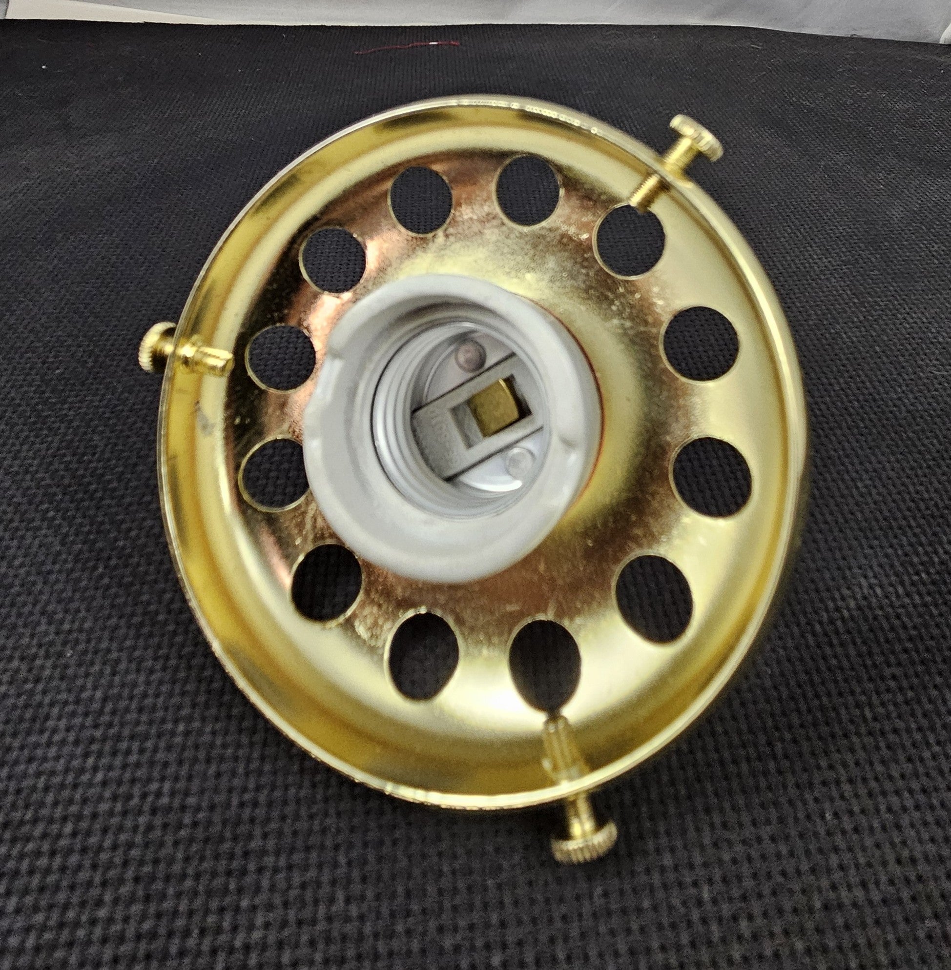 Brass Plated Holder/Converter 3-1/4" fitter