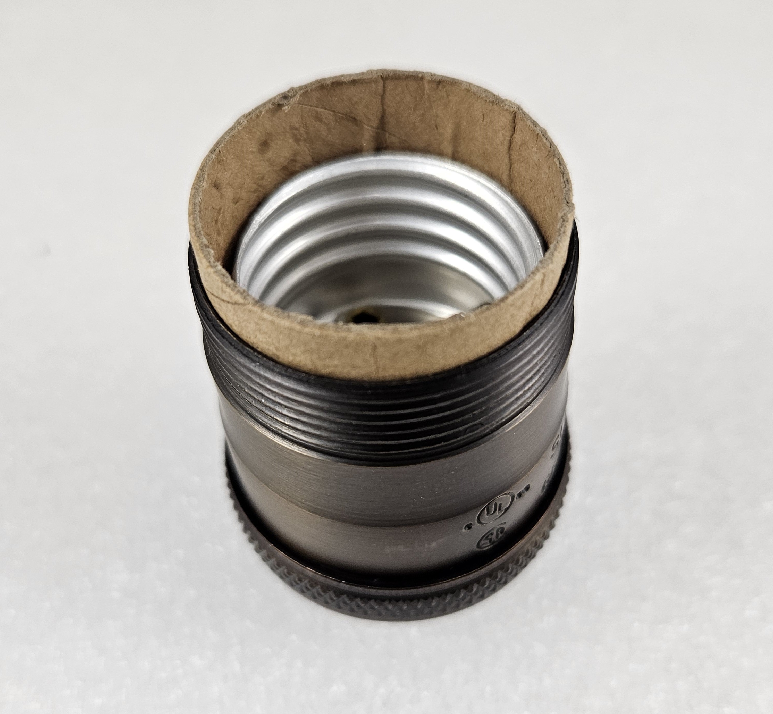 Uno Threaded Keyless Cast Antique Brass Socket
