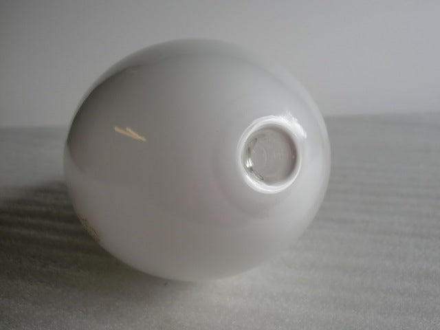 ED28 = Mogul Base Bulb. Used for Street Lights.