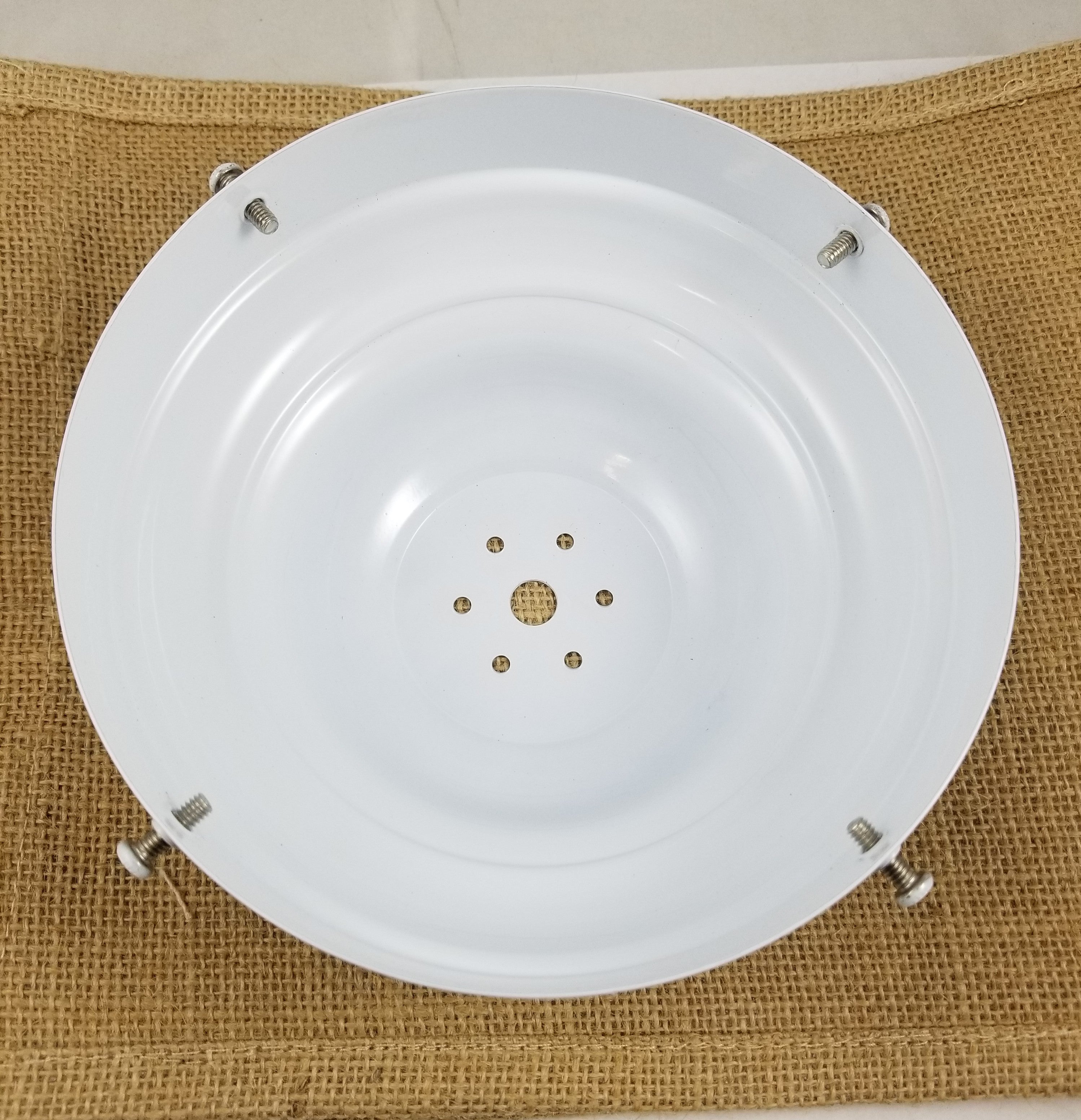 White Steel Holder for a 6" Fitter