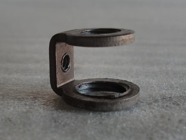 1/4 IP x 1/8 IP Small Stamped Steel Hickey