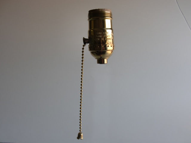 Brass "UNO" Thread Pull Chain Socket