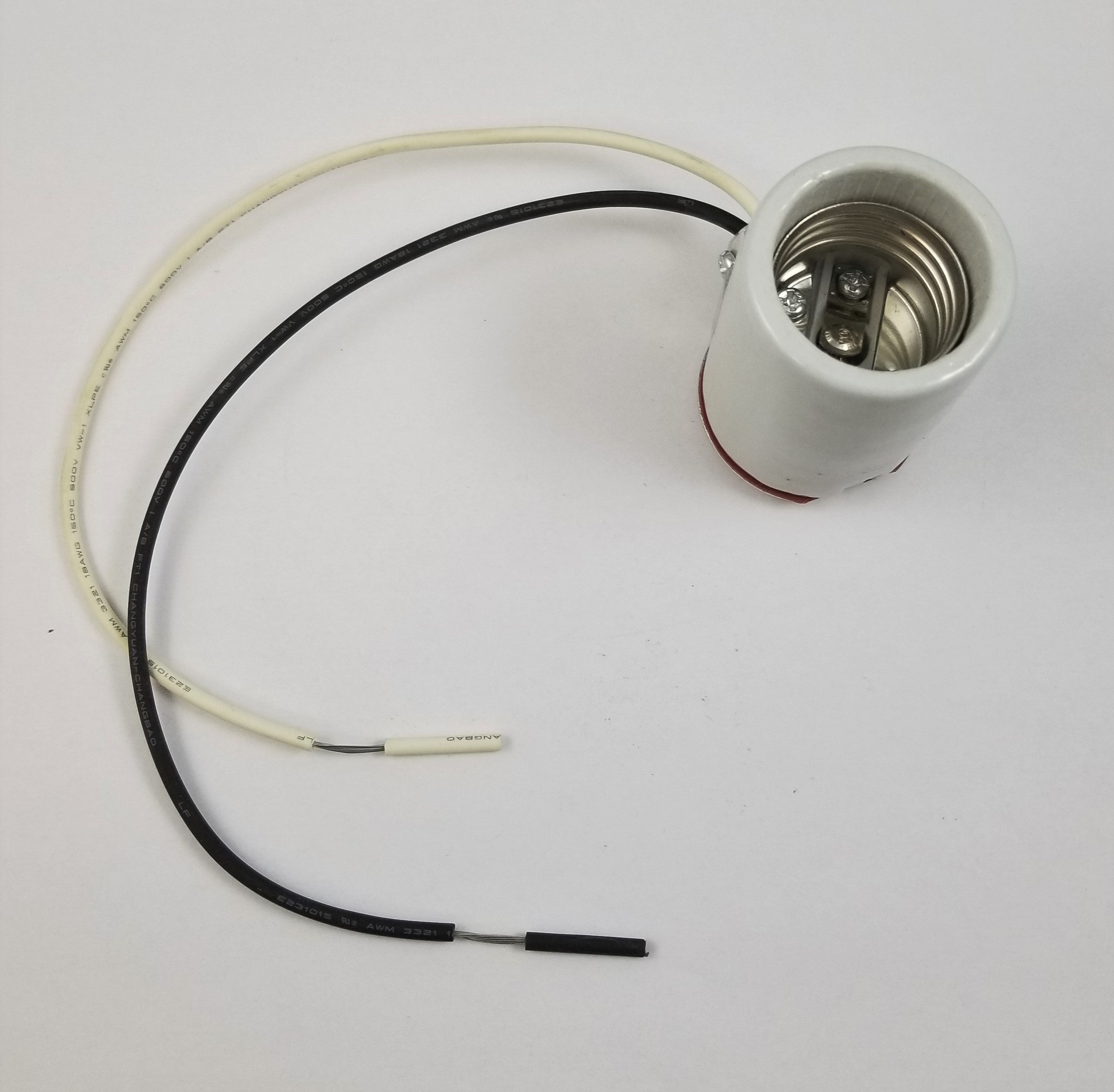 Key-less side mounting socket
