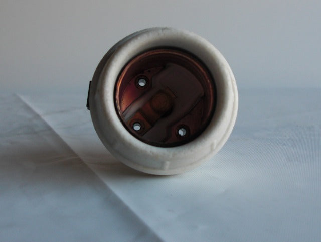 Porcelain Snap-In Socket - Will Fit 1-1/2" Hole