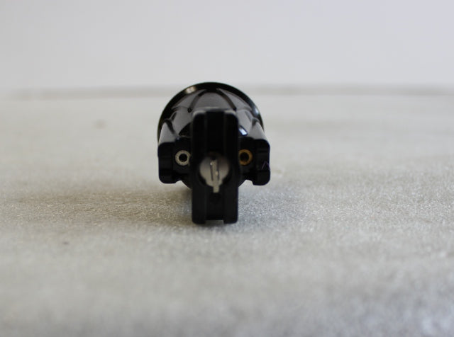 Intermediate Base Pin-Type Socket