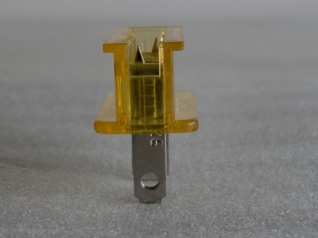 Gold Safe-T Plug for SPT1 Wires