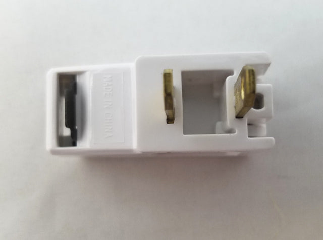 Automatic Side Outlet Plug - Non Polarized - White