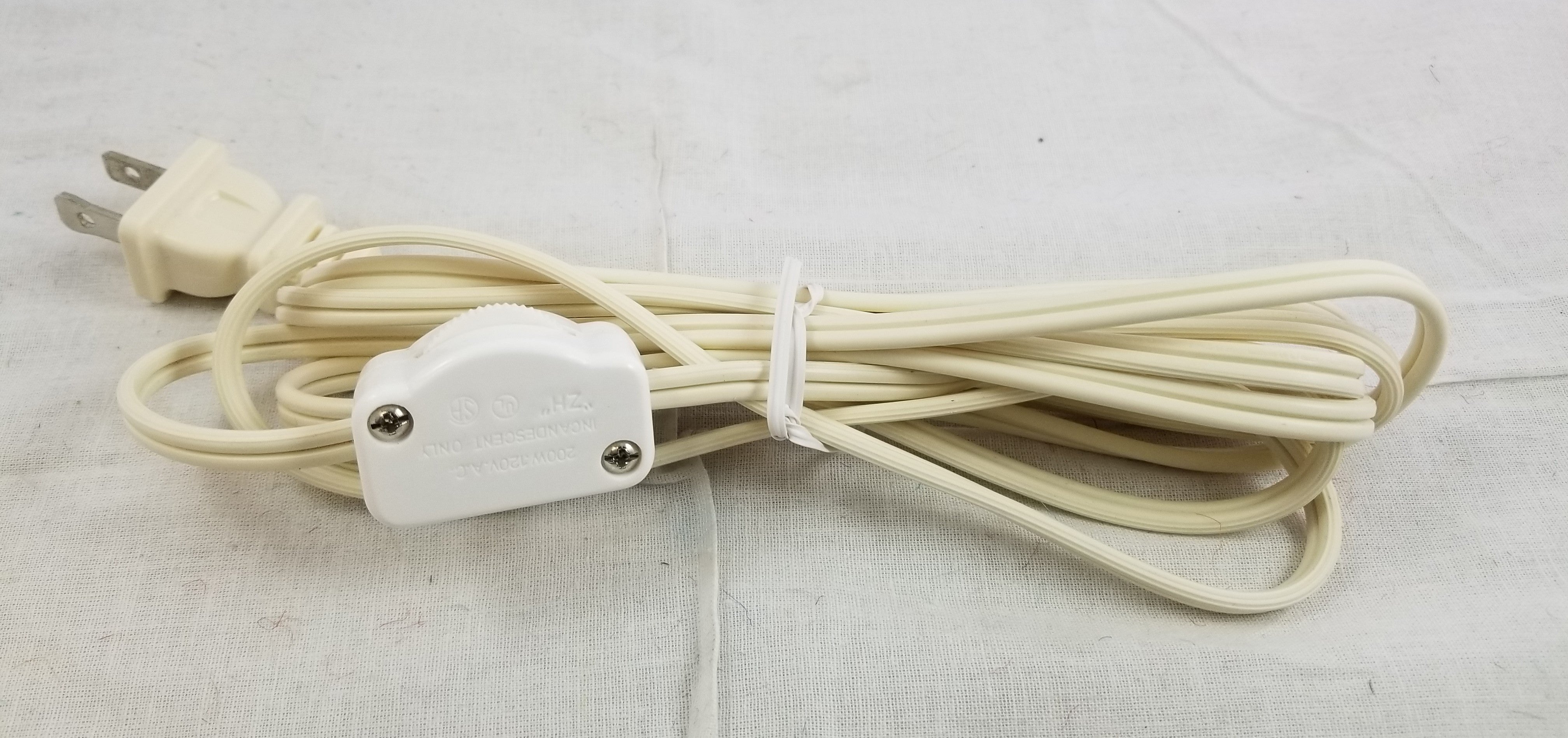 8ft. Ivory Plastic Cord Set - SPT-1 w/ white Hi-Low switch