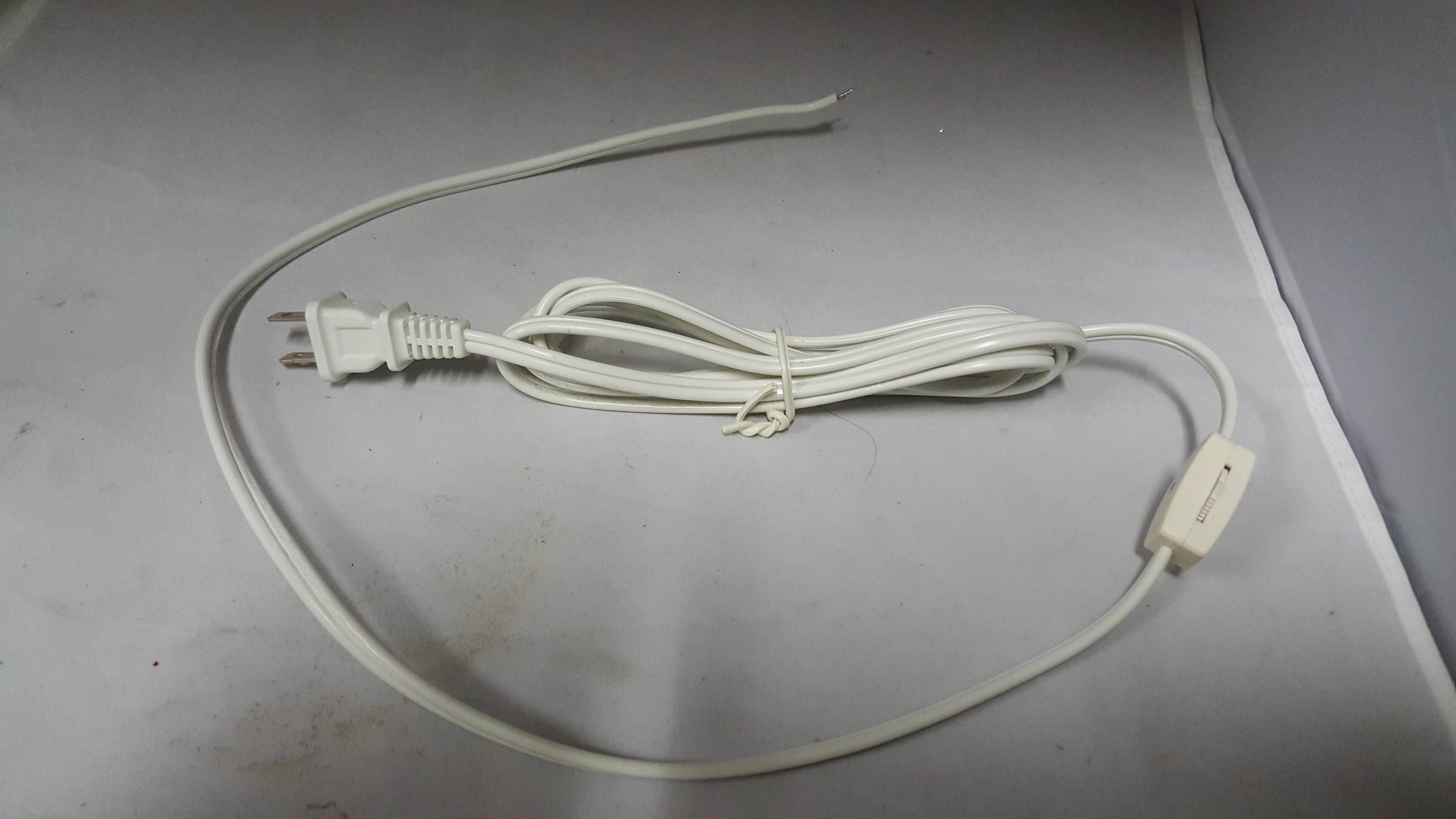 8ft. White Cord Set with Miniature Feed-Thru Switch SPT2