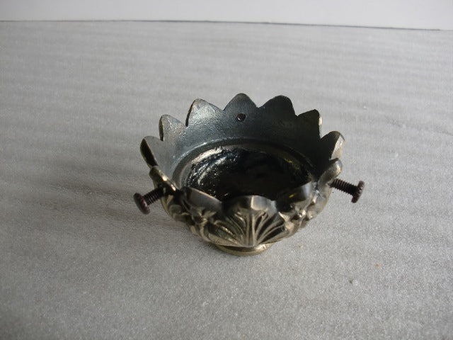 2-1/4" Antique Brass White Metal Shade Holder