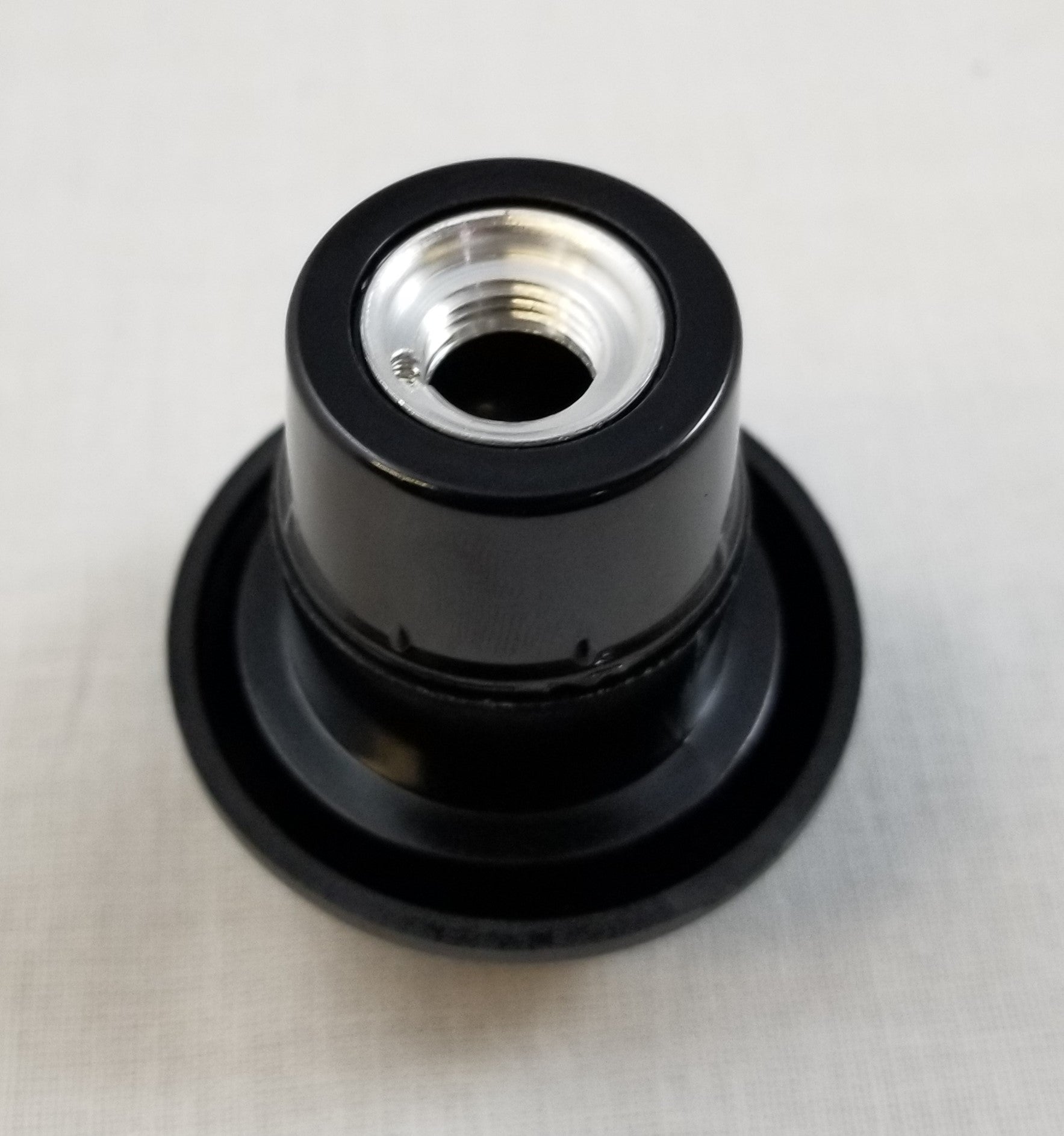 Special Socket with a phenolic ring