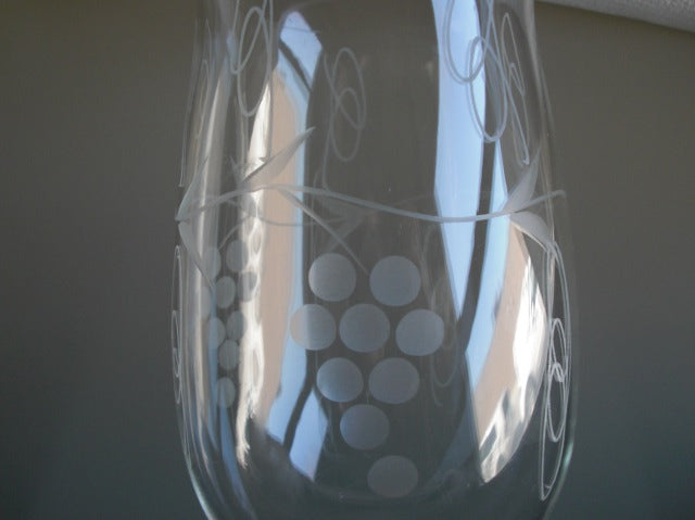 8-1/4" Etched Crystal Grape Vine Patterned Colonial Shade