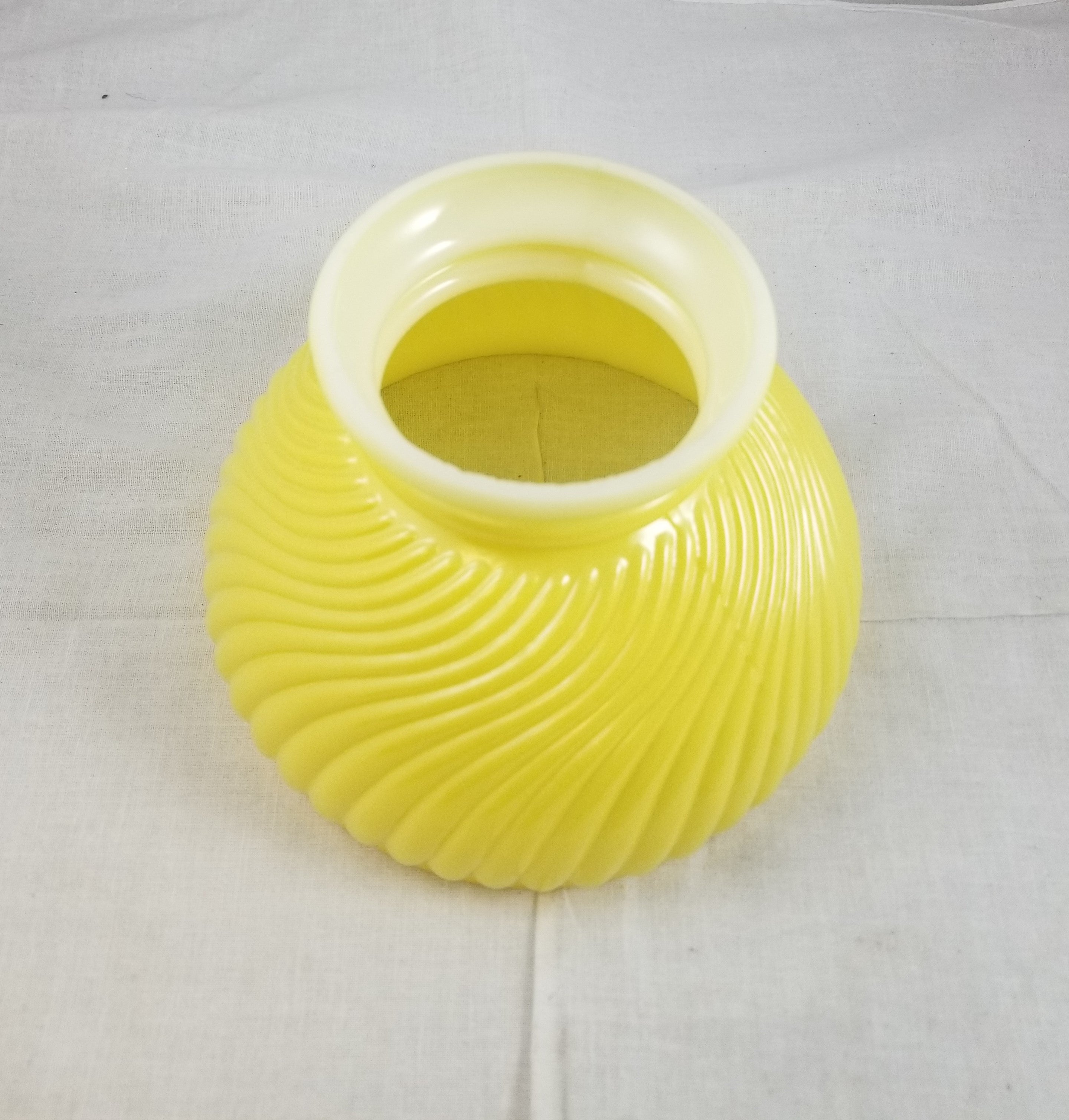 Yellow Swirled Student Shade with a 6" Fitter