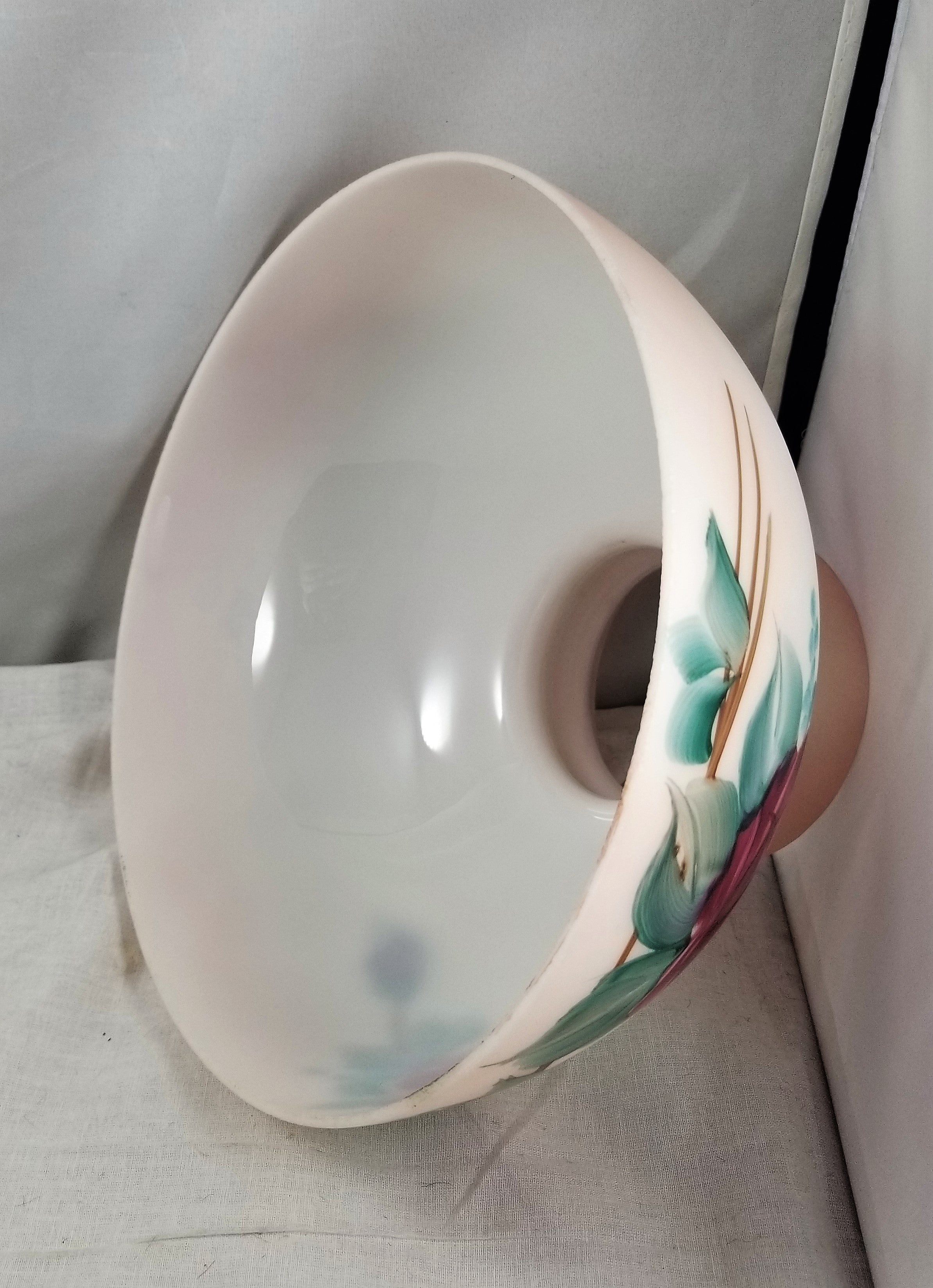 Pink Tinted Student Shade w/ Burgundy Roses and a 9-3/4" Fitter