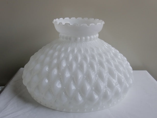 Glossy White Classic Quilted Student Shade with a Crimp Top