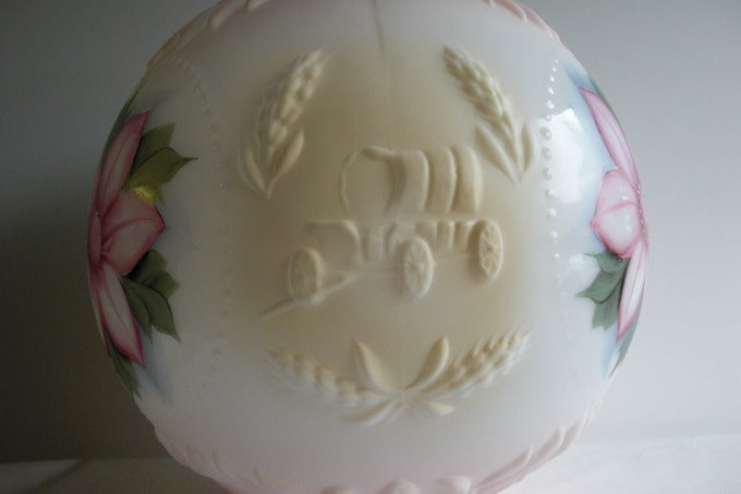 Decorative Country Chic Style Embossing on Opal/Pink Ball Shade