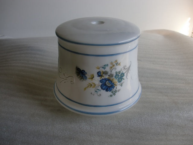 5-3/4" Floral Decorated Blue Fount