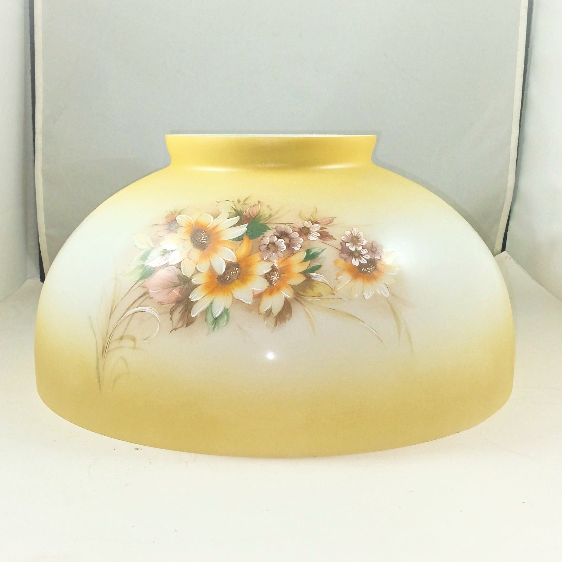 Antique Gold Tint Student Shade with Daisies and a 14" Fitter
