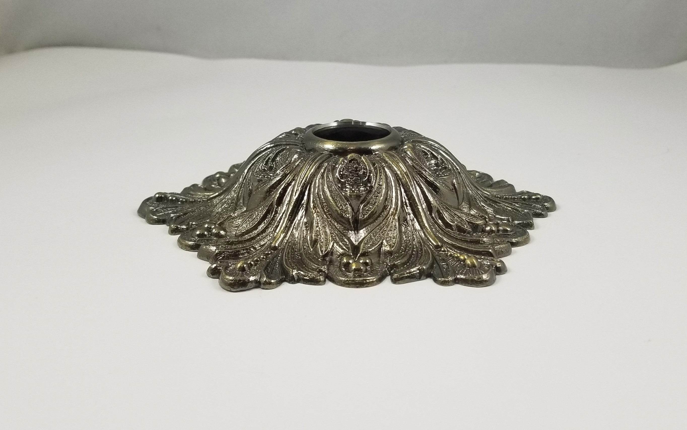 5-3/4" Antique Brass Canopy