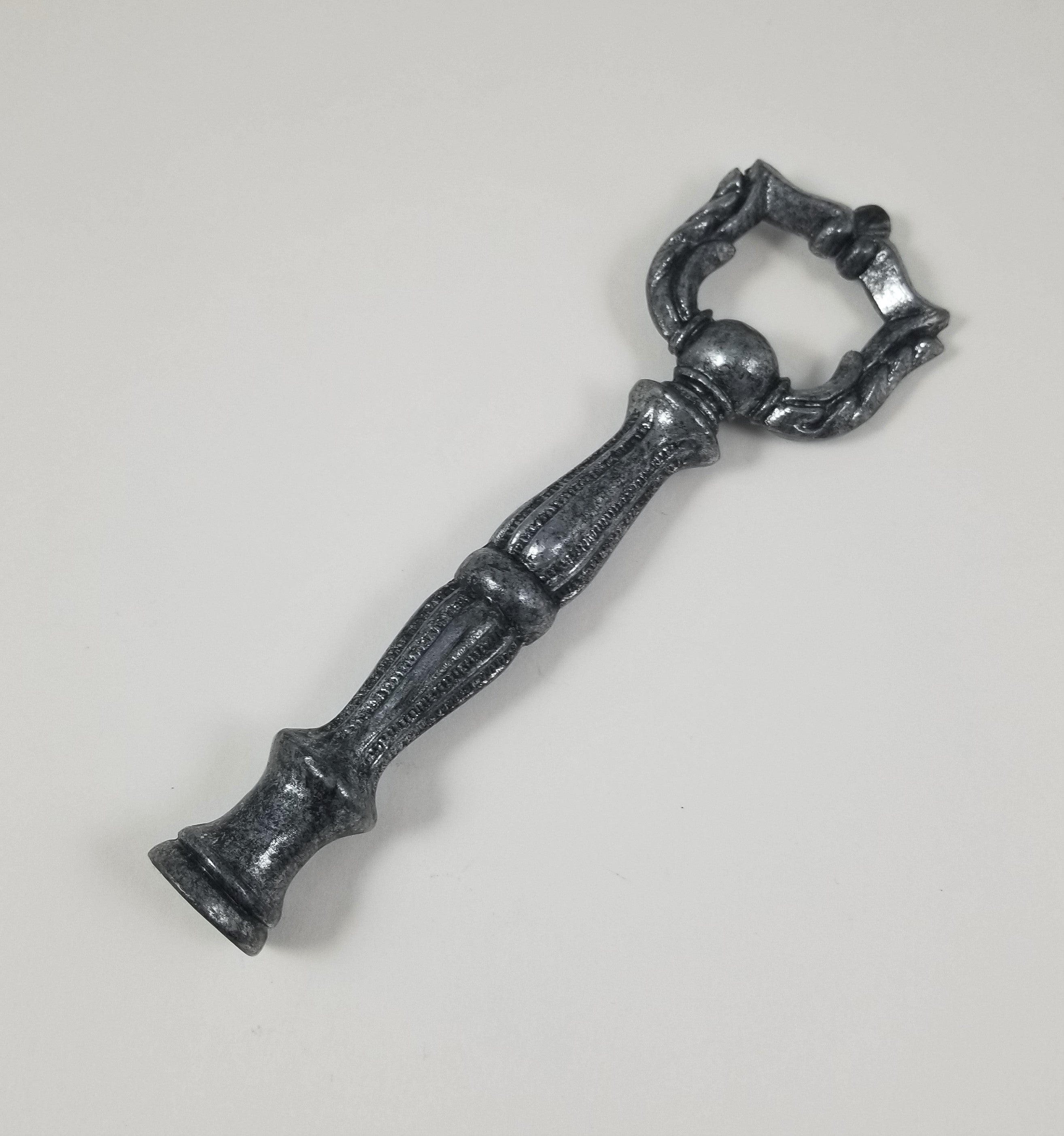 5-5/8" Pewter Finish - White Metal Statuesque Finial